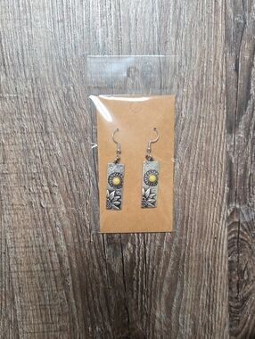Home Made Sunflower Rectangle Drop Earrings - Yellow Silver